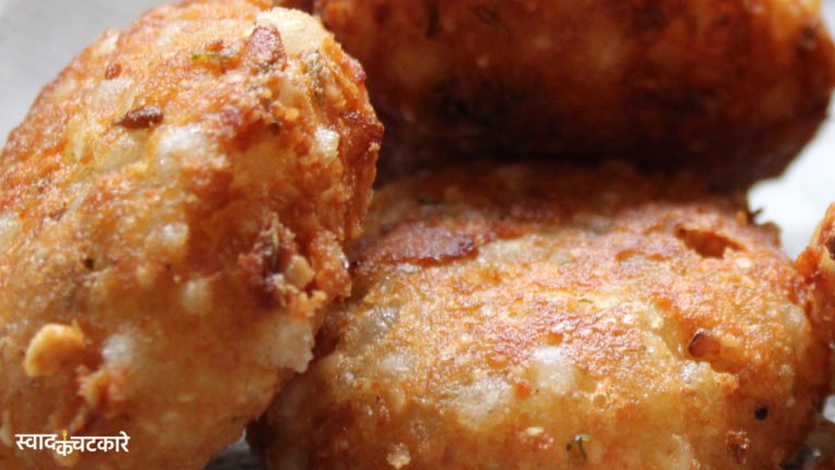 Delicious and Crunchy Sabudana Vada Recipe