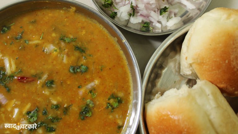 Street Style Pav Bhaji Recipe in Hindi