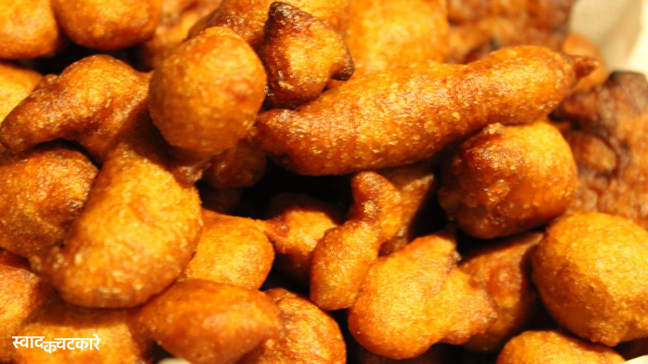 Gud Ke Meethe Gulgule Recipe