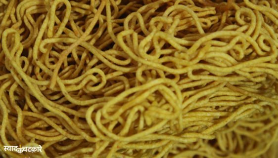How to Make Spicy Garlic Sev at Home